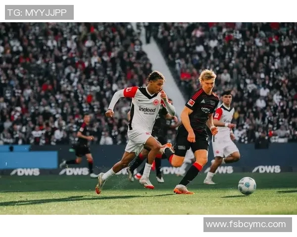 西甲惊现冷门那不勒斯逆转多特蒙德引发红牌风波全场沸腾