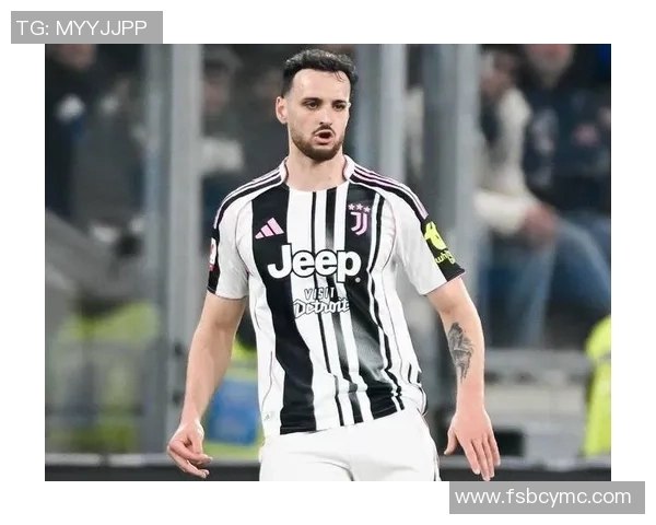 国王杯精彩对决曼联大胜尤文图斯神扑瞬间引发全场热潮